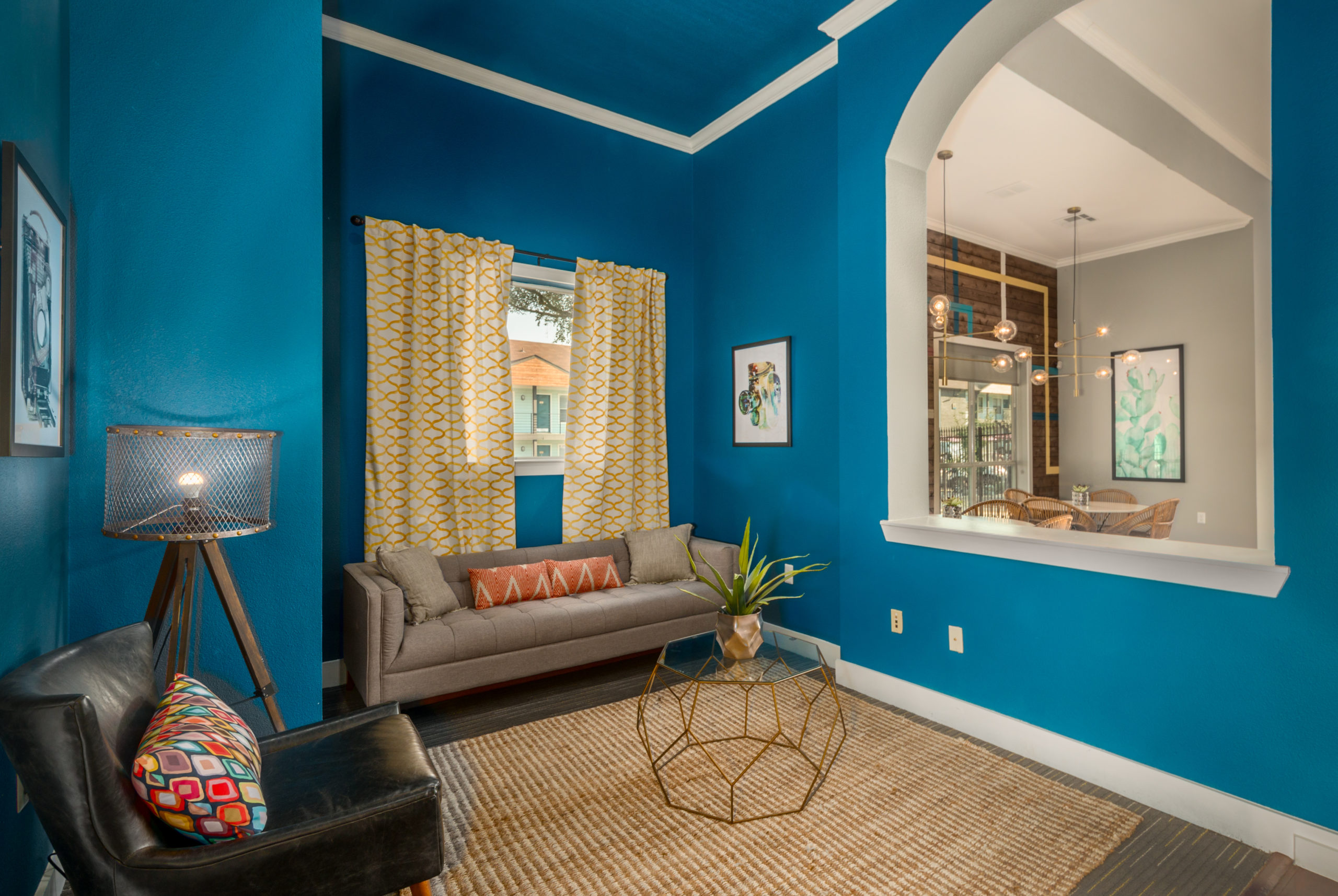 The Foundry apartments for rent in Tyler, TX is the best option for off-campus housing. Located steps from the UT Tyler campus and closely located to Texas College and Tyler Junior College, The Foundry has all the convenience of off-campus housing.