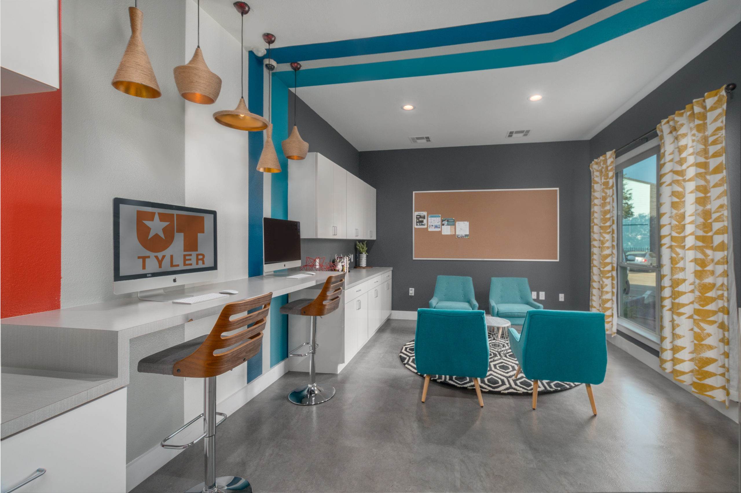 The Foundry apartments for rent in Tyler, TX is the best option for off-campus housing. Located steps from the UT Tyler campus and closely located to Texas College and Tyler Junior College, The Foundry has all the convenience of off-campus housing.