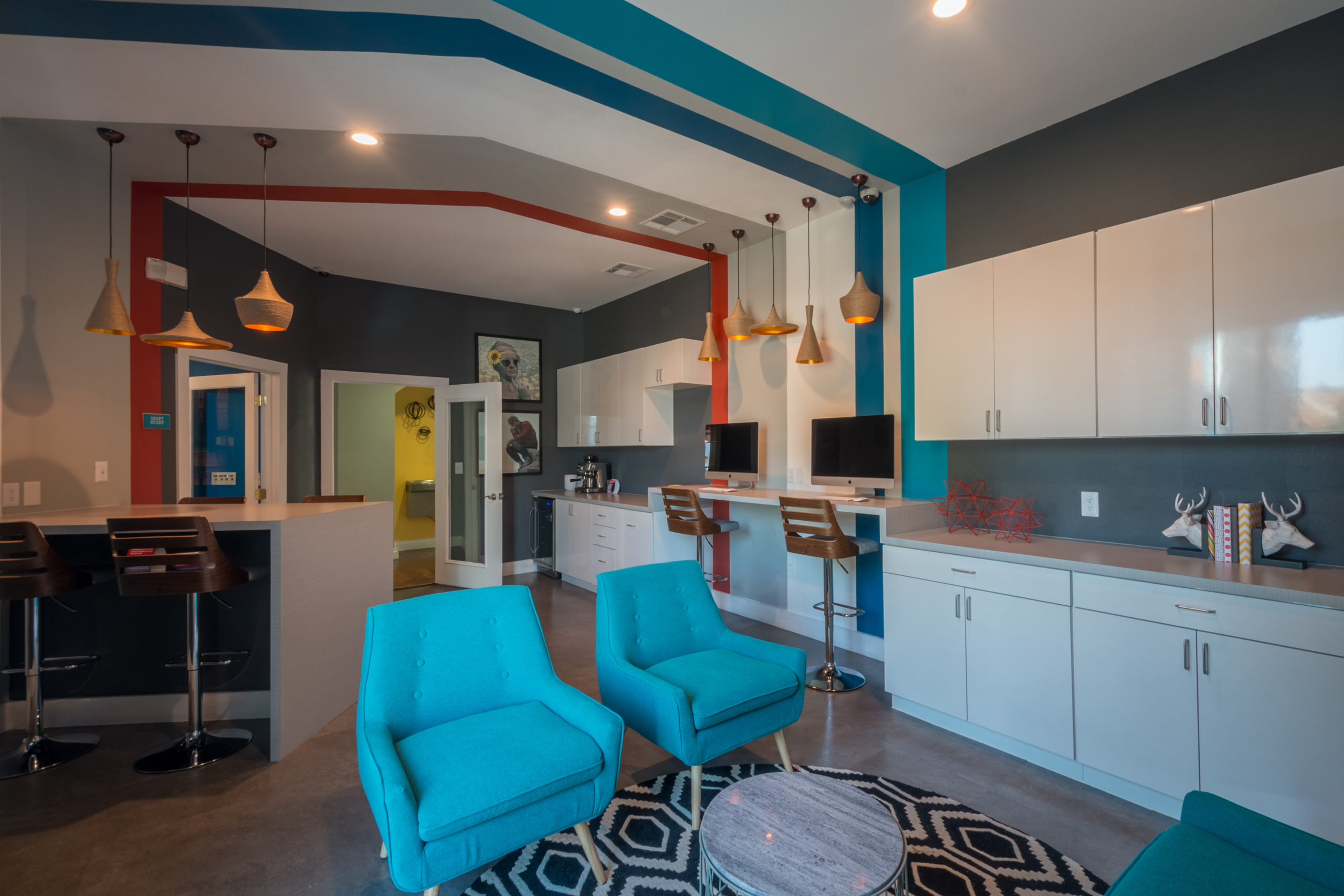 The Foundry apartments for rent in Tyler, TX is the best option for off-campus housing. Located steps from the UT Tyler campus and closely located to Texas College and Tyler Junior College, The Foundry has all the convenience of off-campus housing.