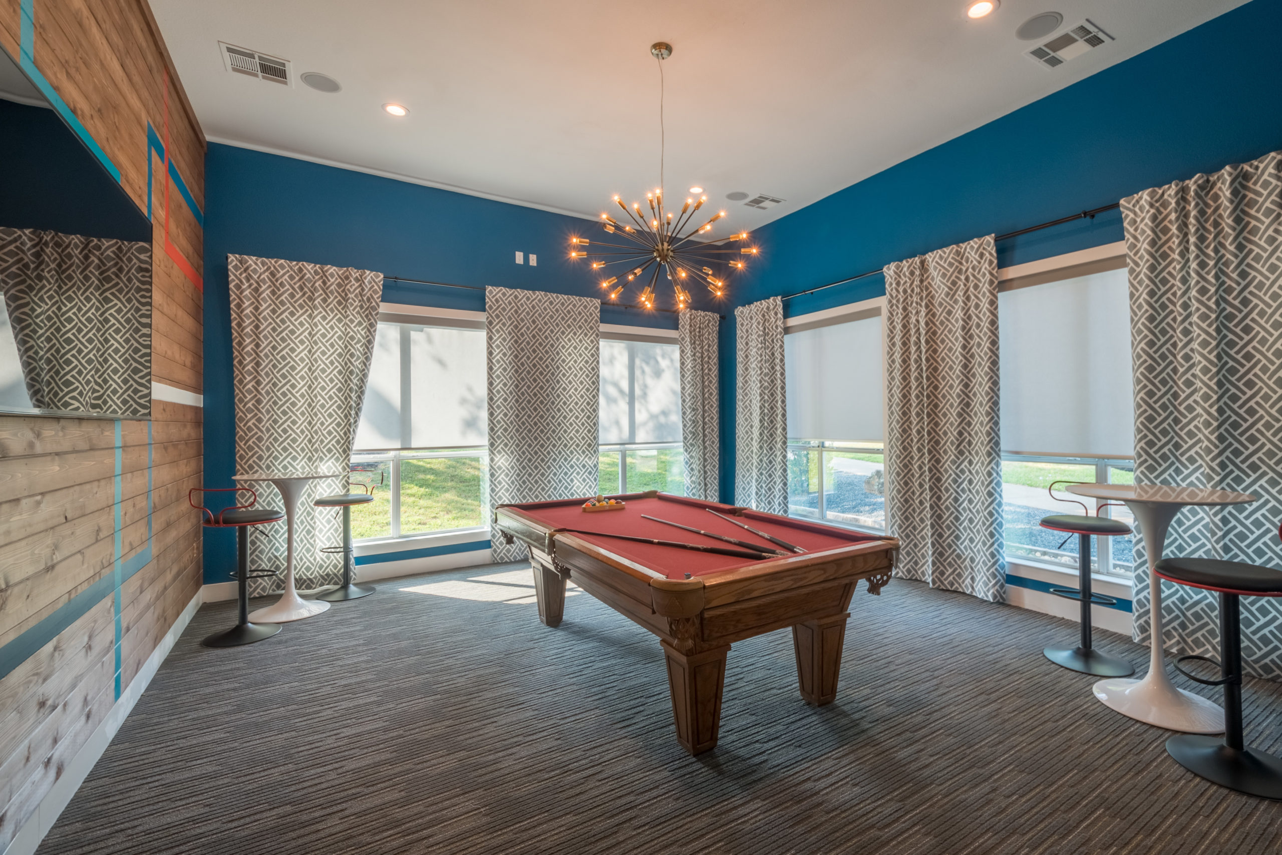 The Foundry apartments for rent in Tyler, TX is the best option for off-campus housing. Located steps from the UT Tyler campus and closely located to Texas College and Tyler Junior College, The Foundry has all the convenience of off-campus housing.