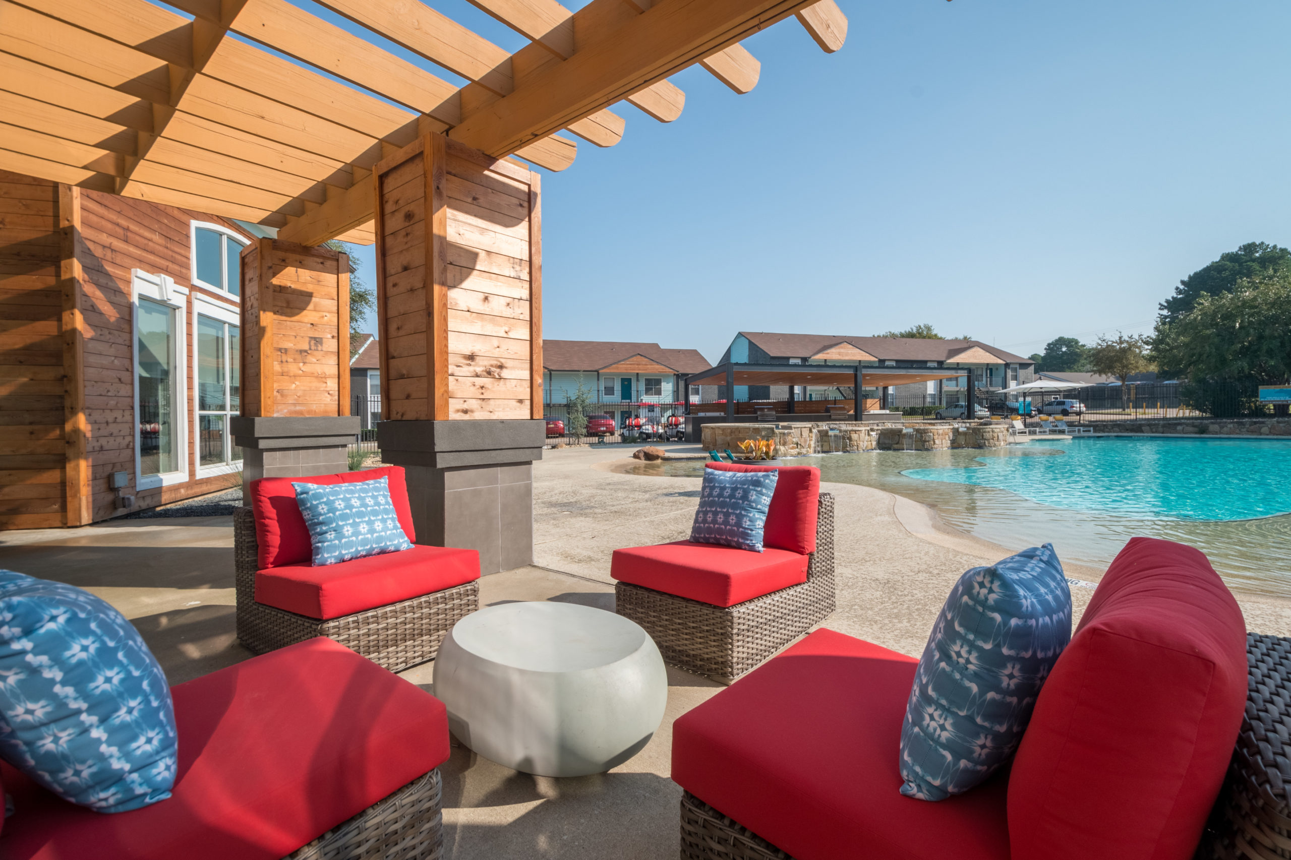 The Foundry apartments for rent in Tyler, TX is the best option for off-campus housing. Located steps from the UT Tyler campus and closely located to Texas College and Tyler Junior College, The Foundry has all the convenience of off-campus housing.