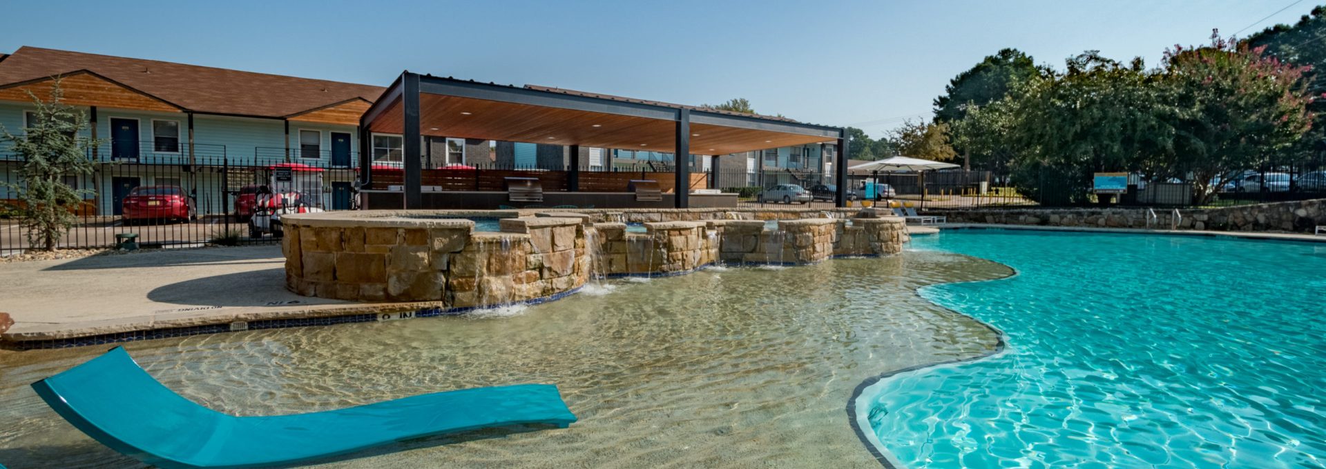 The Foundry apartments for rent in Tyler, TX is the best option for off-campus housing. Located steps from the UT Tyler campus and closely located to Texas College and Tyler Junior College, The Foundry has all the convenience of off-campus housing.