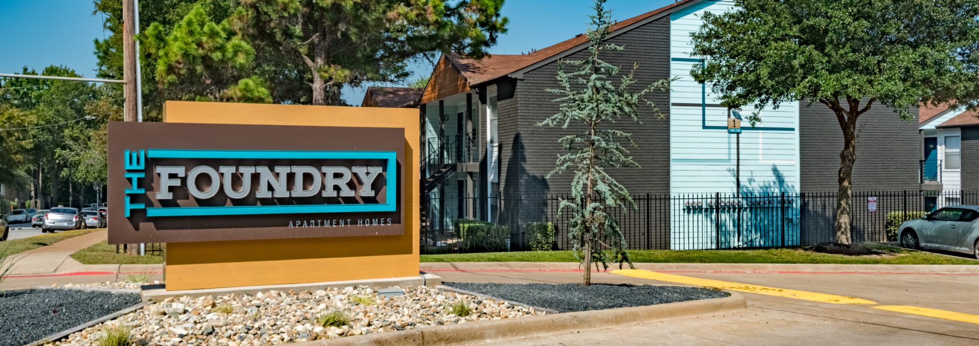 The Foundry apartments for rent in Tyler, TX is the best option for off-campus housing. Located steps from the UT Tyler campus and closely located to Texas College and Tyler Junior College, The Foundry has all the convenience of off-campus housing.