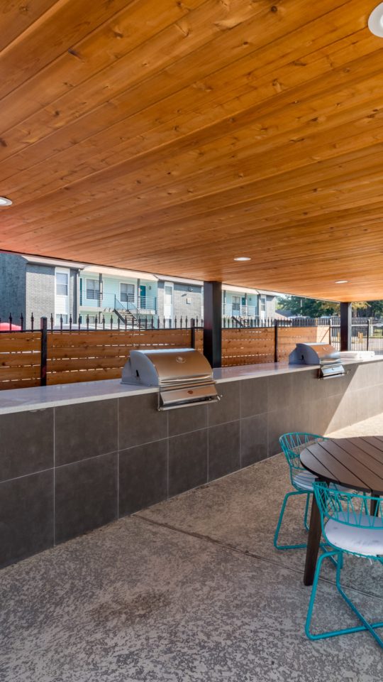The Foundry apartments for rent in Tyler, TX is the best option for off-campus housing. Located steps from the UT Tyler campus and closely located to Texas College and Tyler Junior College, The Foundry has all the convenience of off-campus housing.