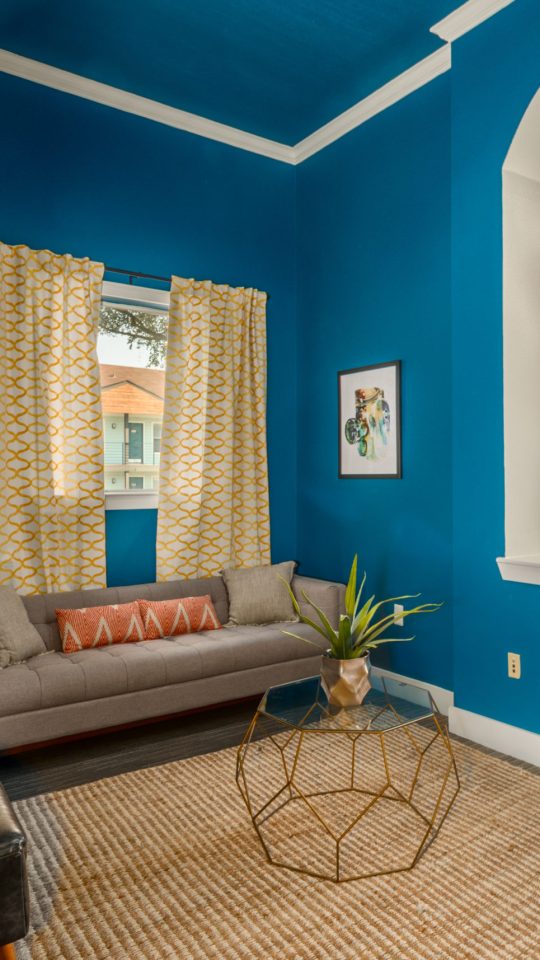 The Foundry apartments for rent in Tyler, TX is the best option for off-campus housing. Located steps from the UT Tyler campus and closely located to Texas College and Tyler Junior College, The Foundry has all the convenience of off-campus housing.