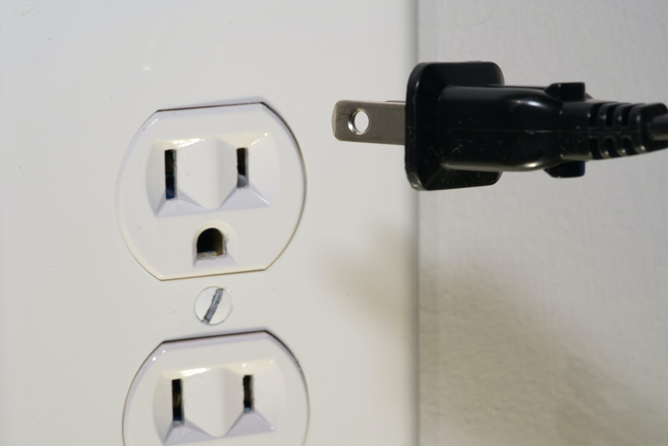 As eco-friendly living becomes increasingly popular, you may be wondering how to make your student apartment more eco-friendly. The good news is that there are many easy, cost-effective ways to make eco-friendly changes in your home and reduce your environmental impact. Here are some top tips for making your apartment more eco-friendly.